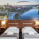 Отель Downtown 3*