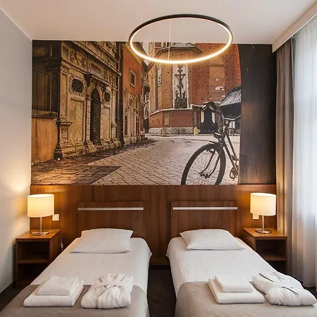Hotel Downtown 3*