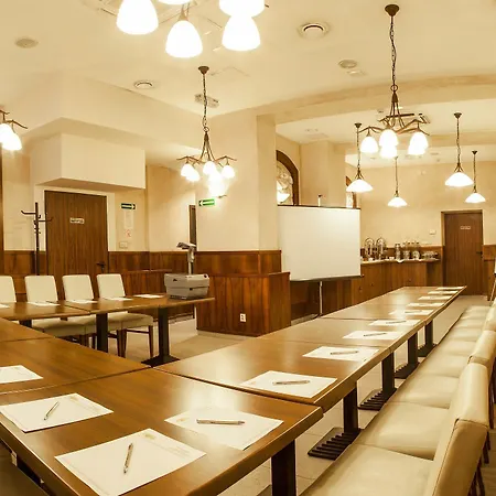 Downtown Hotel 3*