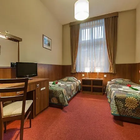 Hotel Downtown 3*